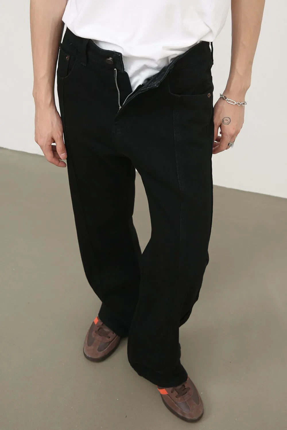 0e25526f-d217-4f2d-a8a9-cf9f544ab49e-Max