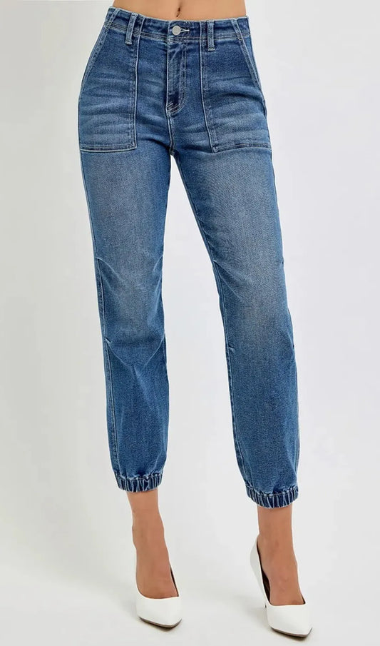 3b201170-6aed-4591-b69d-0cc2956ce96d-Max