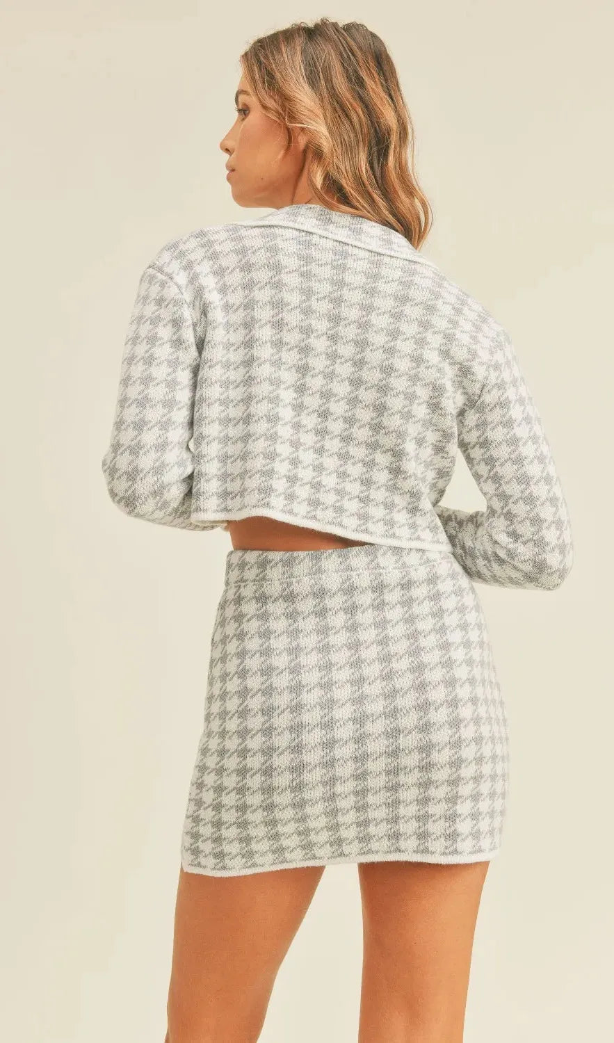 46c8919b-a8b4-432a-8acf-5bb0a176b3ea-Max