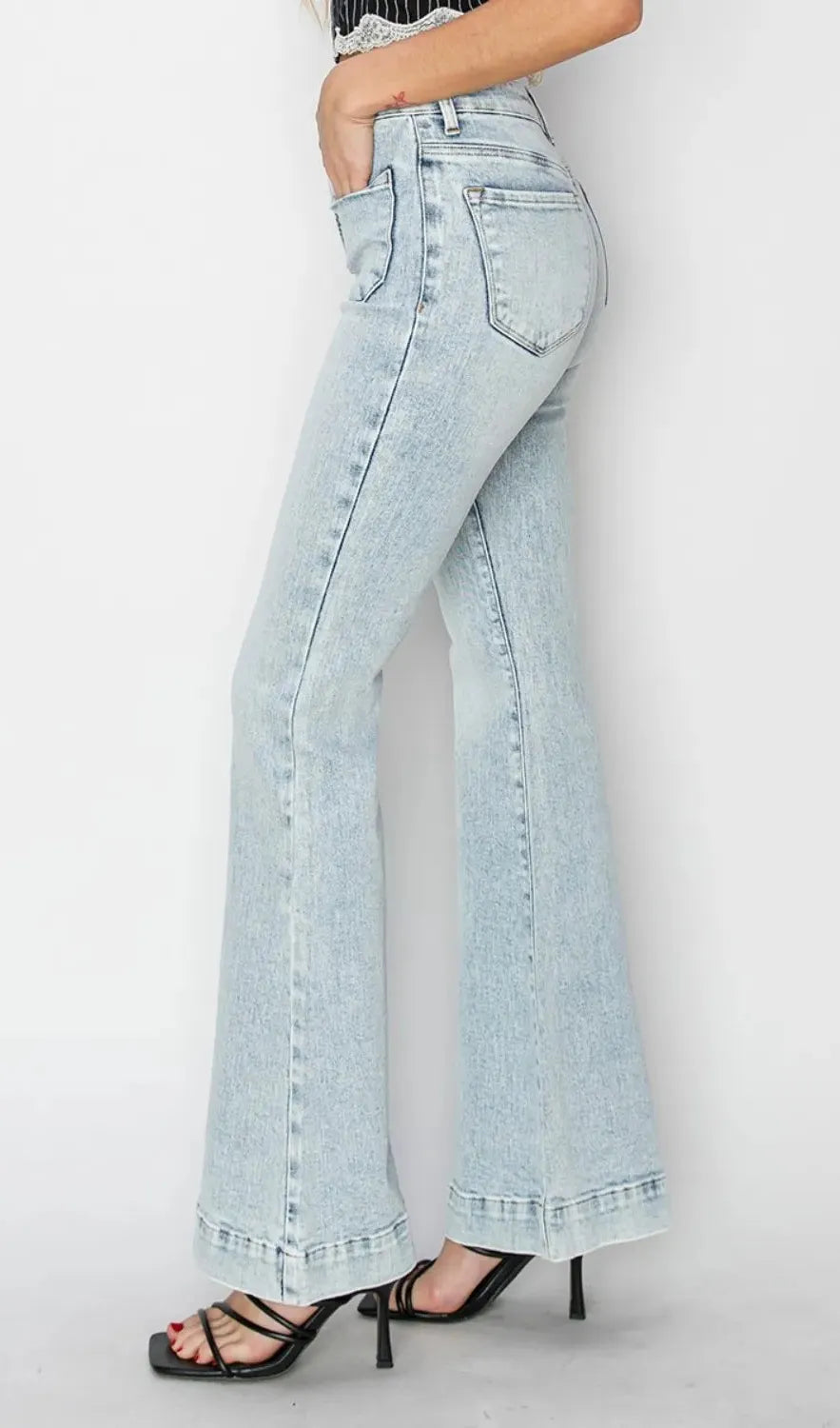 6b85257e-bdfc-431e-9761-8ee1e060ff74-Max