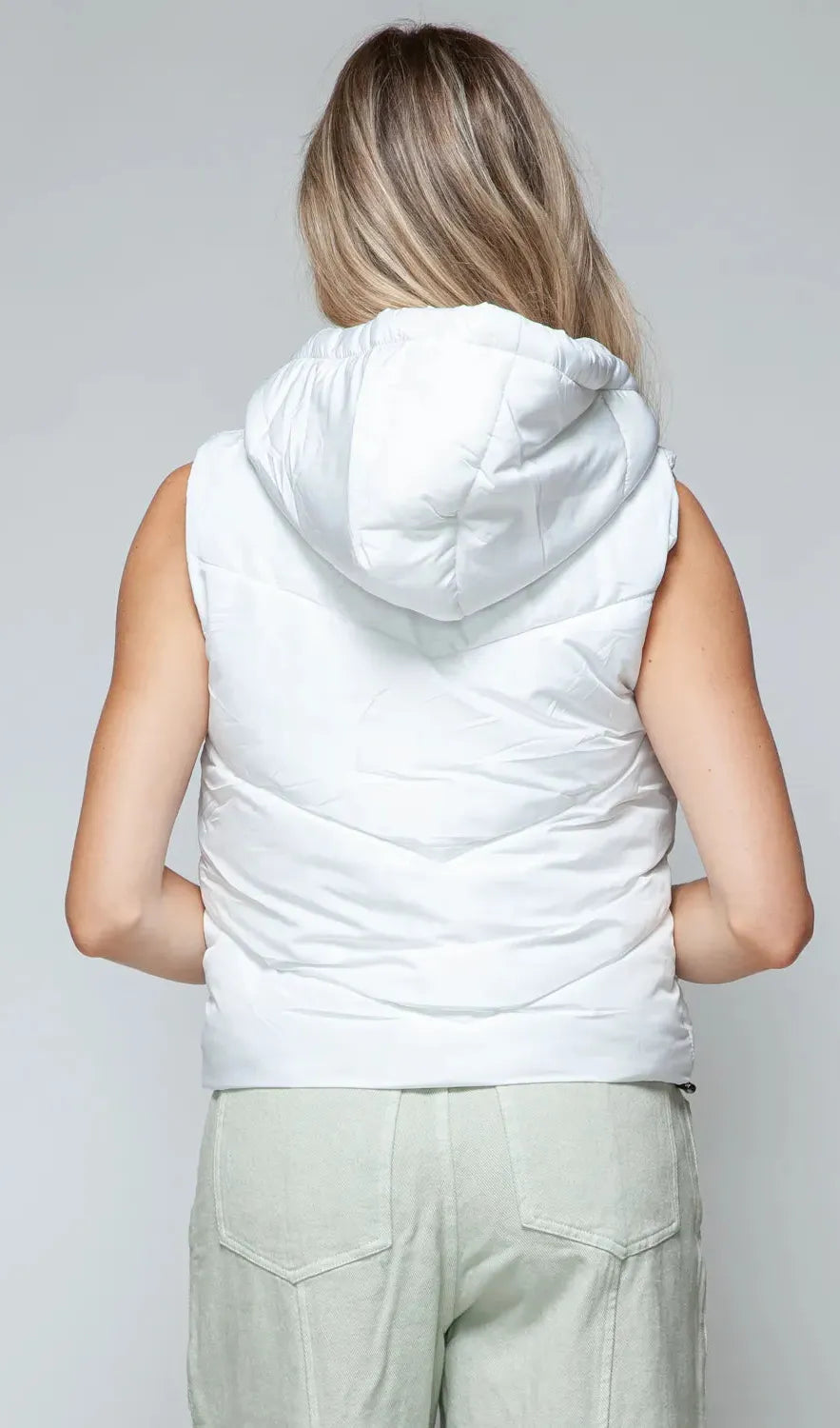 7864a4ec-0db6-41aa-b6b4-4eed883820f2-Max