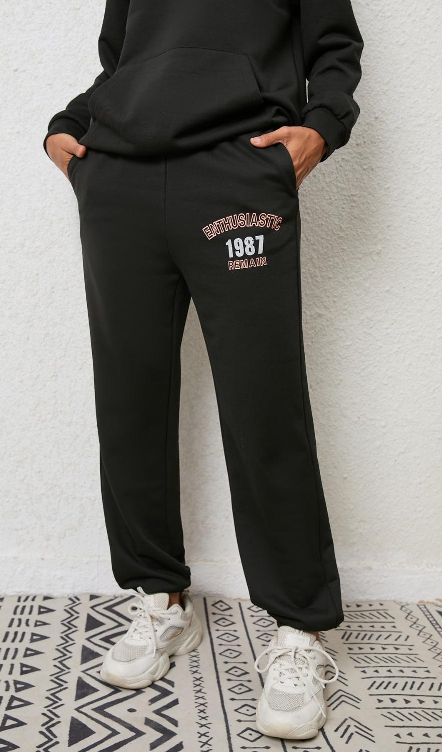 ed0fd54cc8d14019883352e7bcabb015-Max