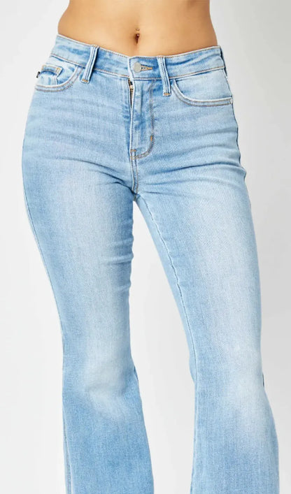 fbace60e-f6dc-4298-bb79-d1926f216505-Max