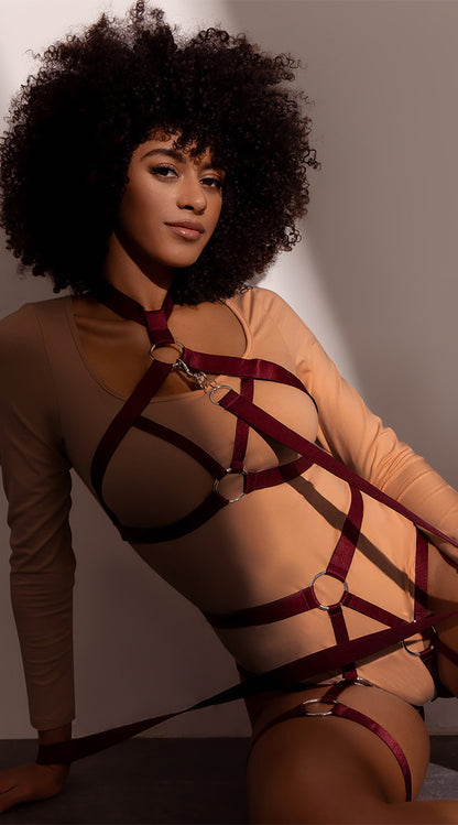 Atado al conjunto de arnés de sumisión